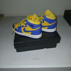 Size 11C Nike Jordan 1 Retro OG Toddler Sneakers 