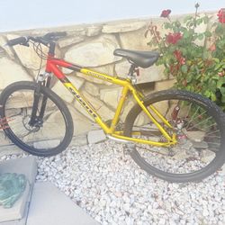 Bicicleta Para Montanas GIANT RAINIER 26er Mountain Bike 