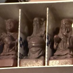 Set of 8 Vintage Figurines In box