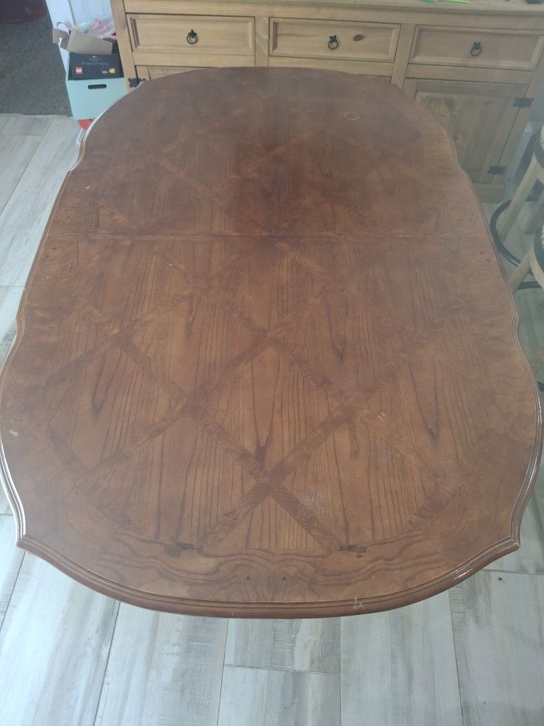 Dinning Room Table