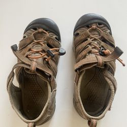Keen Sandals Boys Size 6 Brown Great Shape