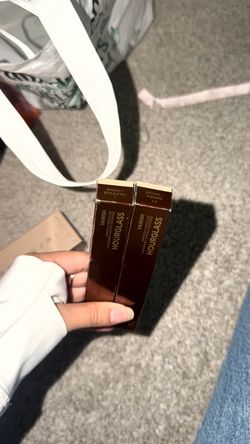 HOURGLASS CONCEALER