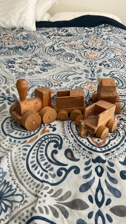 Wood Train  4 Pc