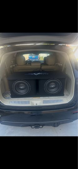Skar Dual 12inch Subs with 1200v Amplifier