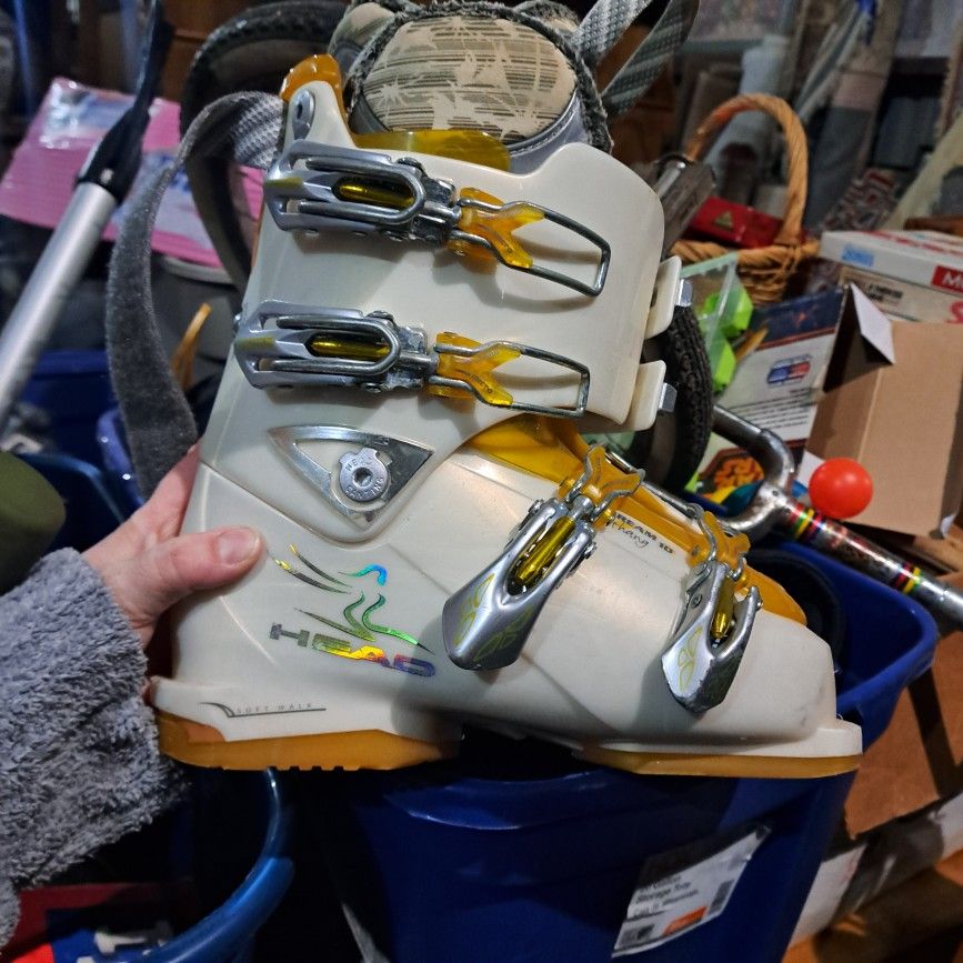 Head Dream 10 Thang Women’s Ski Boots Mondo 24.0/24.5