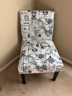 Chair / cocktail table set