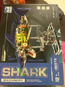 MJ Machinery Mechanical Shark Building Blocks Set (687 PCS) - With Lights