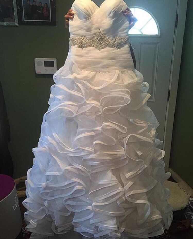 Pure White David’s Bridal Wedding Dress