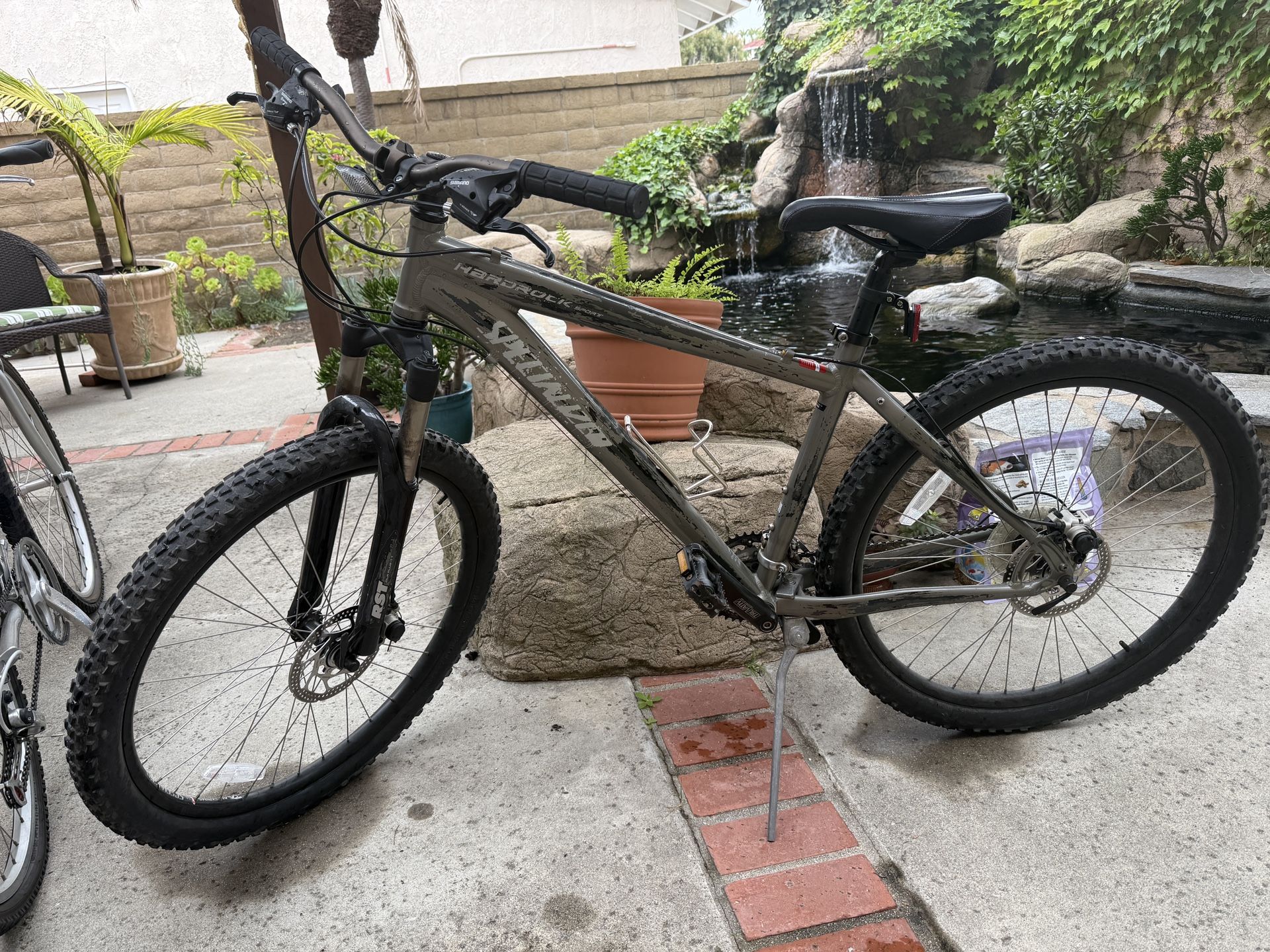 Specialized Men’s Bike