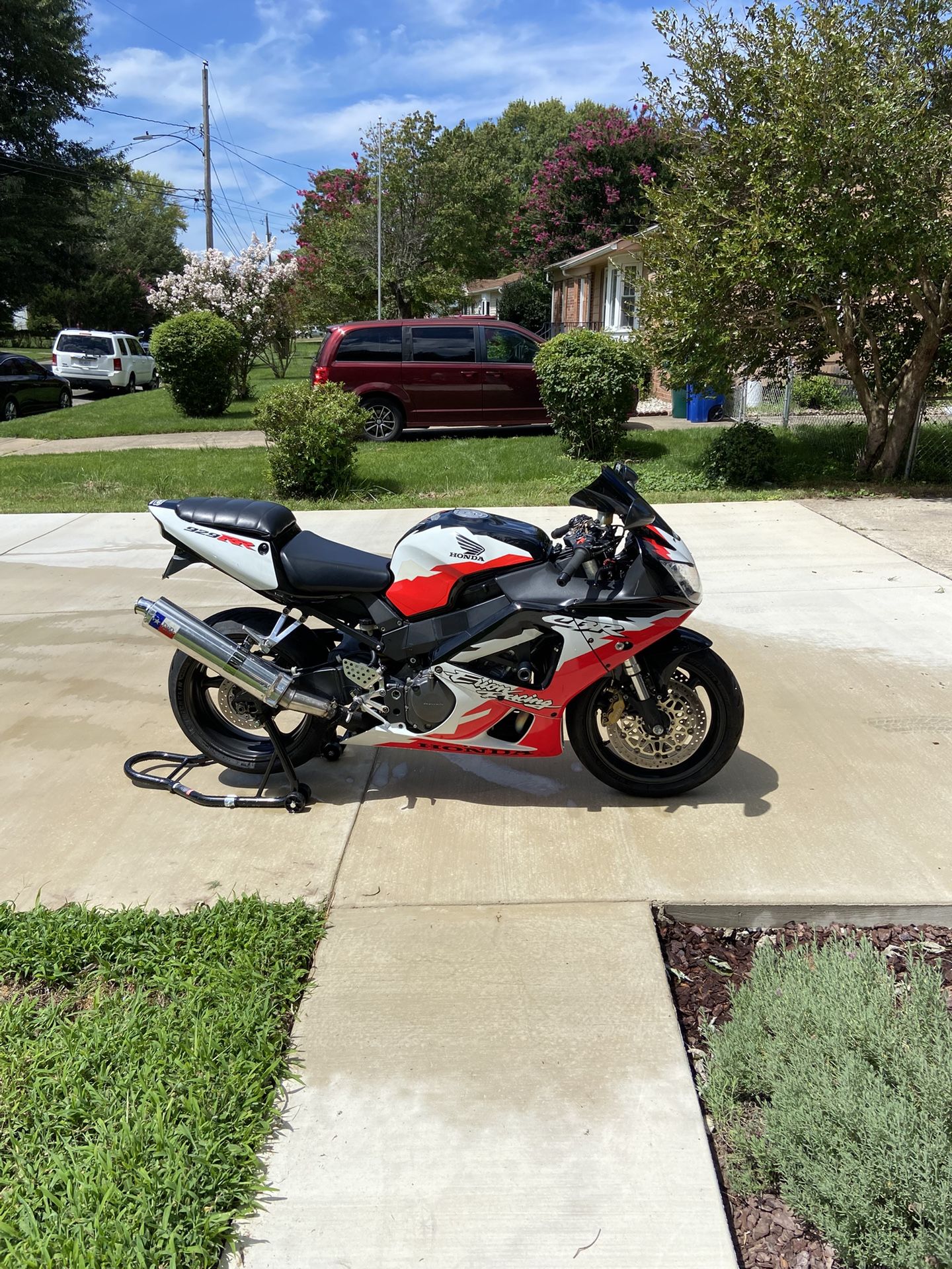 2001 Honda CBR929