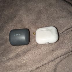 It's Works Perfectly I'm Selling It Both Of For A Great Deal