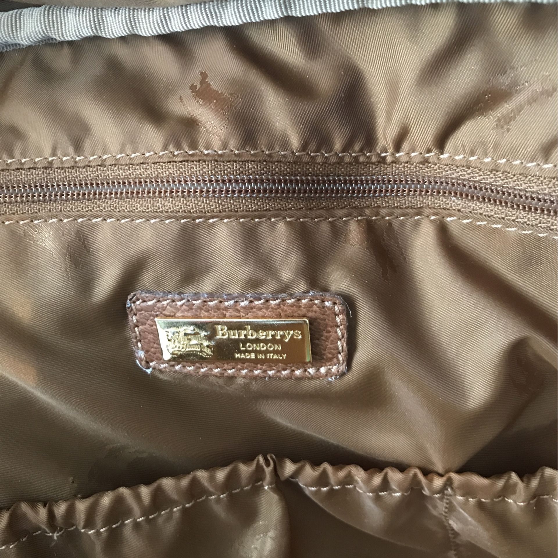 Burberry Bag for Sale in Palm Springs, CA - OfferUp