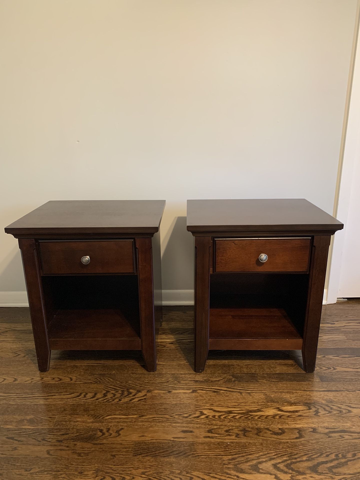 End tables (Set Of 2)