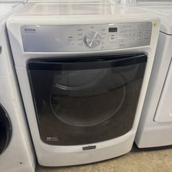 Maytag Front Load Washer And Dryer Set $699