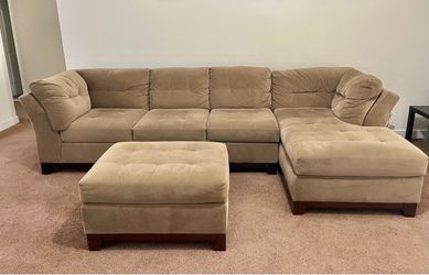 Large Sectional Sofa with Chase & Ottoman