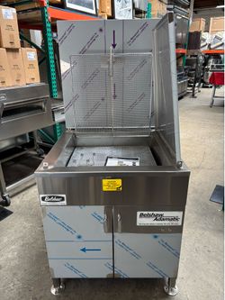New Belshaw Donut Fryer 24” x24” frying screen 724 model perfect shallow depth flat gas
