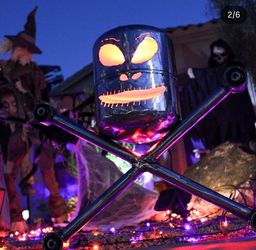 Custom  Skull and crossbone sculpture