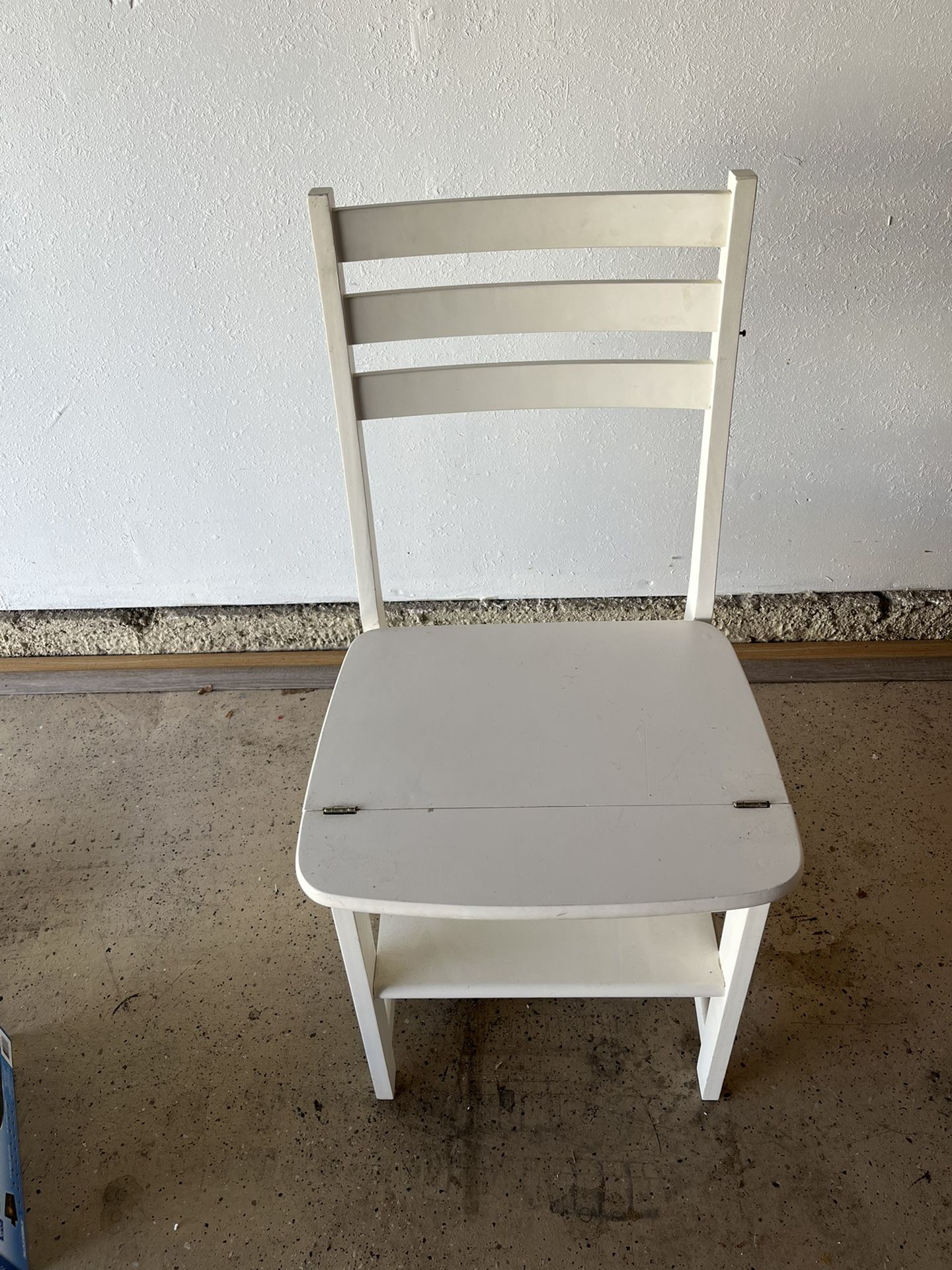 Step Stool Chair 