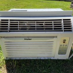 Window A/C Unit 