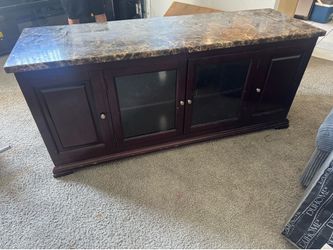 Free tv stand
