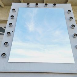 Lighted Vanity With Storage