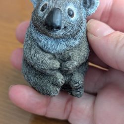 Vintage Collectible Don James signed 2" koala figurine In Excellent Condition
