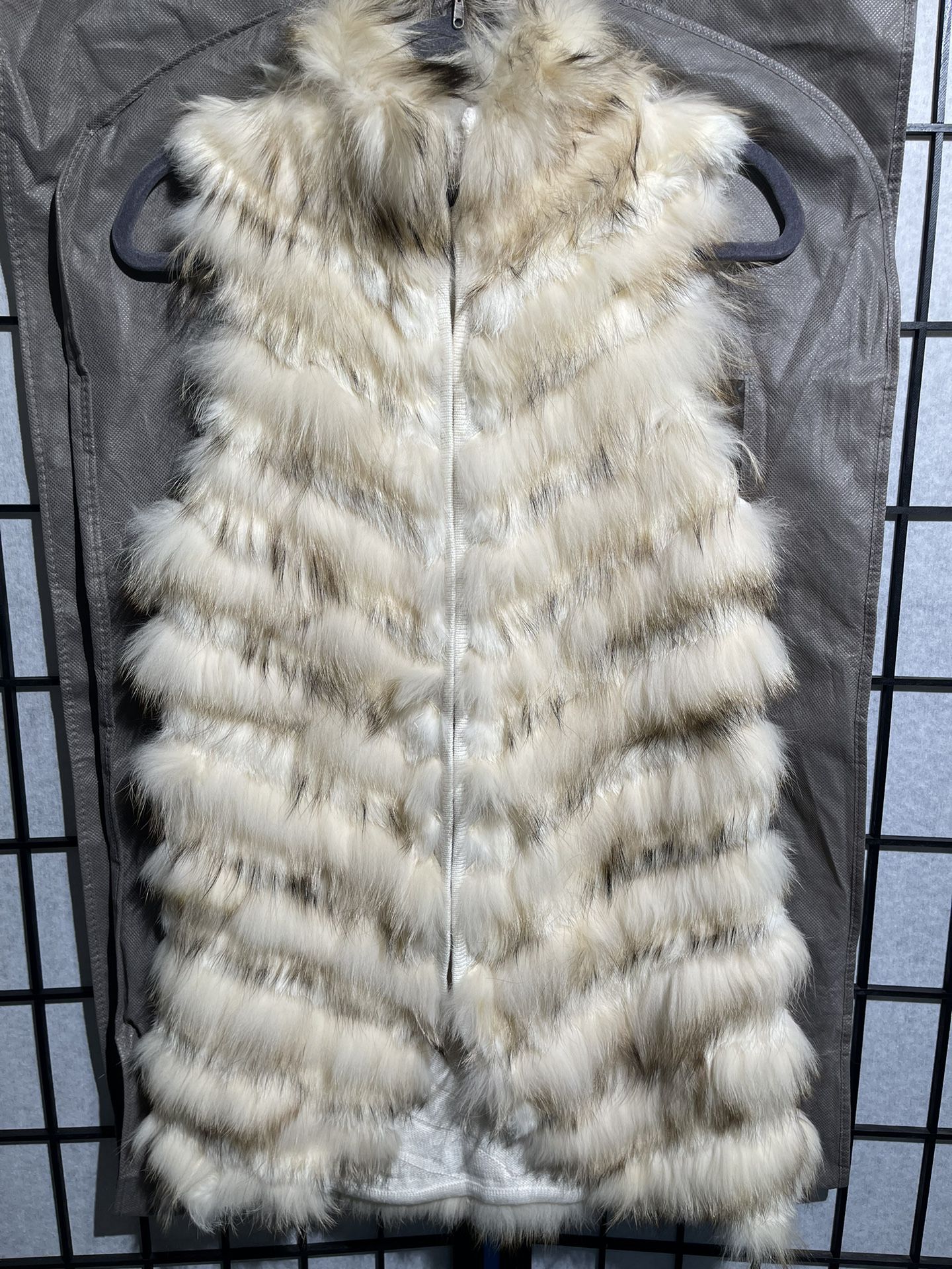 BCBG MaxAzria Real Fur Vest With Knit in Cream Size XS