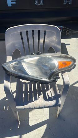 Pre-Owned Nissan Versa 15-19 TYC Headlight $60