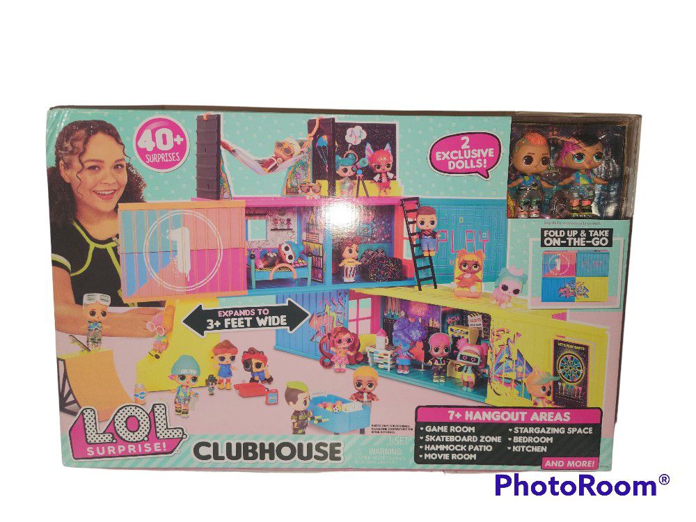 LOL Surprise Clubhouse Playset Dollhouse with 40+ surprises & 2 exclusive dolls. Fold Up & Take On The Go. Brand New, Factory Sealed Box. 