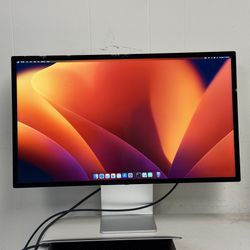 Cracked Apple Studio Display 5K Retina A2525