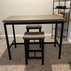 Small Table 4 Stools