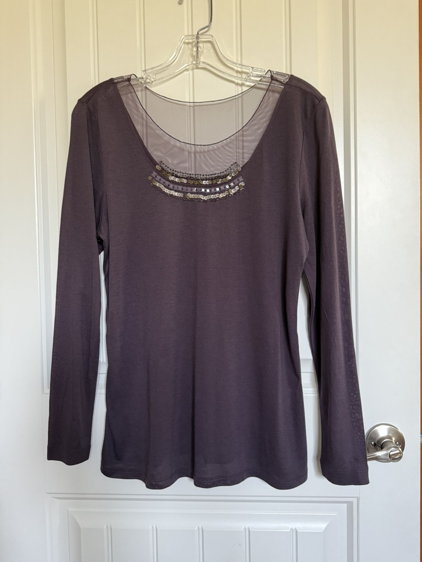 beautiful blouse lavender color size PL never worn