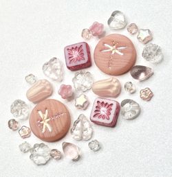 30 pcs ~ Pink/White Mix of Czech Glass Beads For Jewelry Making