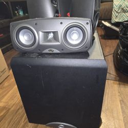 Subwoofer With 5 Surround Speakers