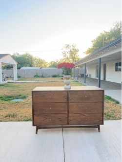 MCM dresser
