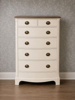Dresser (there are 2 identical)