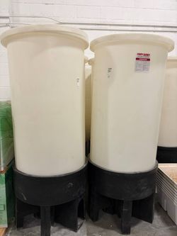Water tanks reservoir 30 to 1000 gallons