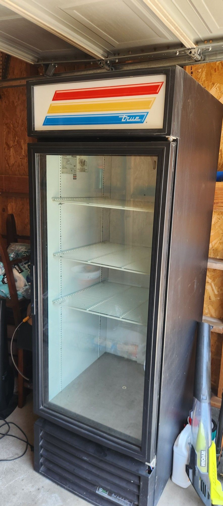 COMERCIAL REFRGERATOR