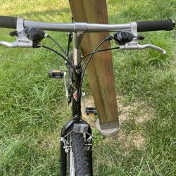 Mens 24 Diamondback Road Bike for Sale in Rockford IL OfferUp