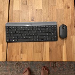 Logitech MK470 Keyboard Mouse Combo