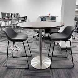 Modern Minimalist Zest Bistro Stool / Bar Height Stool