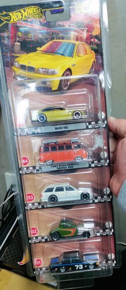 Hot Wheels Boulevard Set 111-115