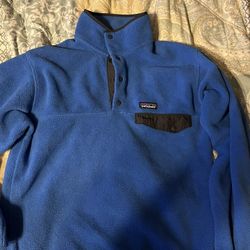 Patagonia sweater Small Size 