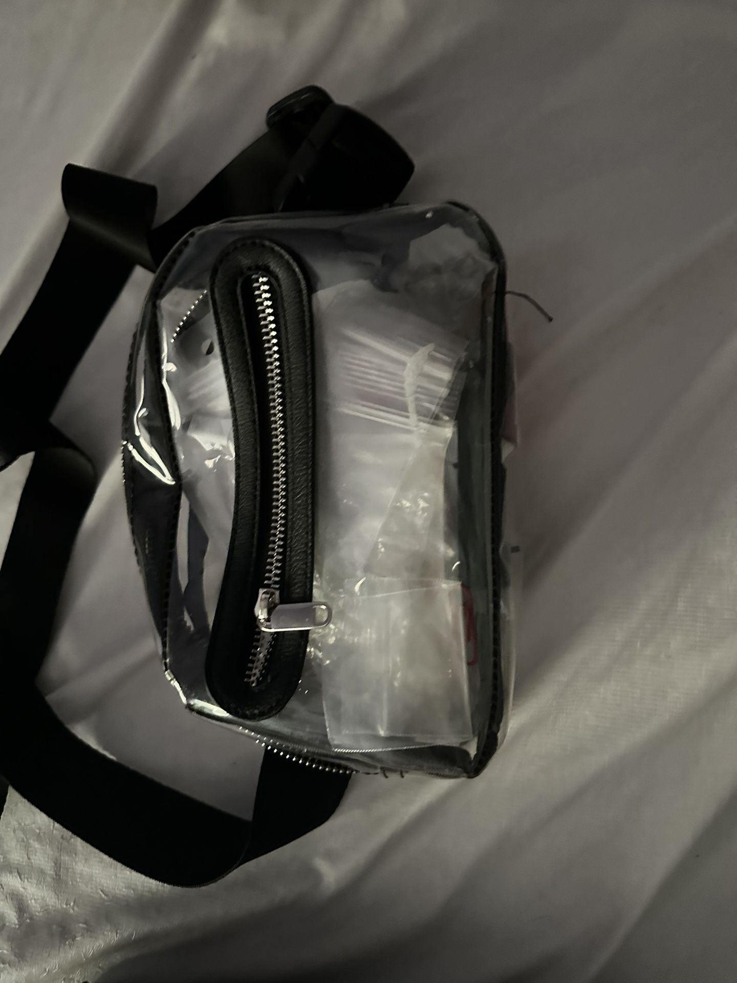 Clear Sling Chest Bag Waterproof Portable PVC Zipper Closure Reinforced Seams Clear Waist Bag Adjustable Sports Strap for Travel (Black)