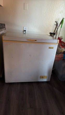 Magic Chef deep freezer