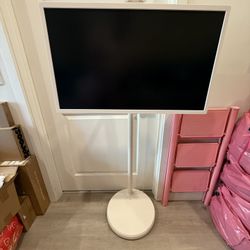 32” Android Touchscreen Kiosk Tablet + Stand + Webcam – All-in-One Display