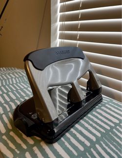 Durable paper punch
