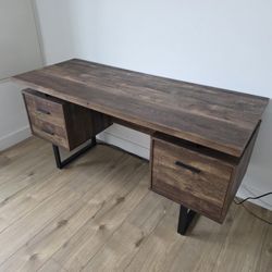 Office Desk With Plenty Of Storage