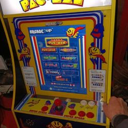 Super Pac-Man Arcade1Up – Excellent Condition