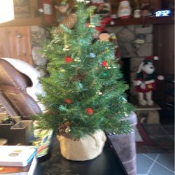 12”x14” Table Top Xmas Tree  With Burlap Weighted Bottom